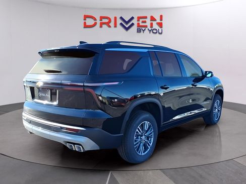 New 2026 Chevrolet Traverse LT w/ Driver Confidence Package image 5
