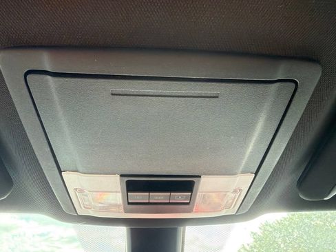 Used 2018 Ford Explorer Limited w/ Equipment Group 301A AWD/4WD image 36
