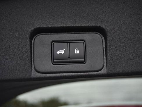 New 2026 Nissan Rogue SV image 25