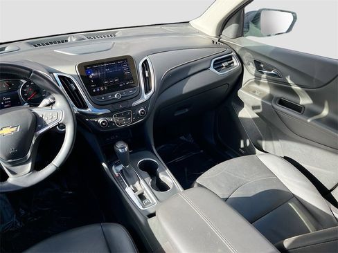 Used 2020 Chevrolet Equinox Premier image 24