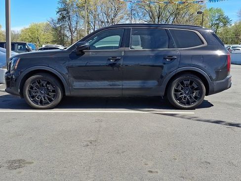 Used 2022 Kia Telluride EX w/ EX Premium Package image 2