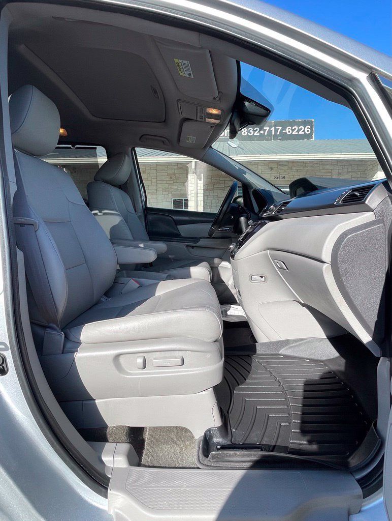 Used 2015 Honda Odyssey EX-L image 12
