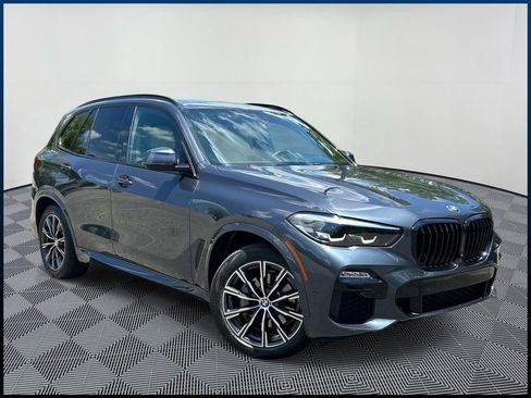 Used 2021 BMW X5 xDrive40i w/ M Sport Package AWD/4WD image 1