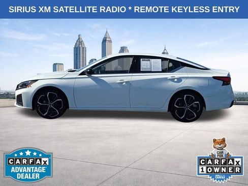 Used 2023 Nissan Altima 2.5 SR image 2