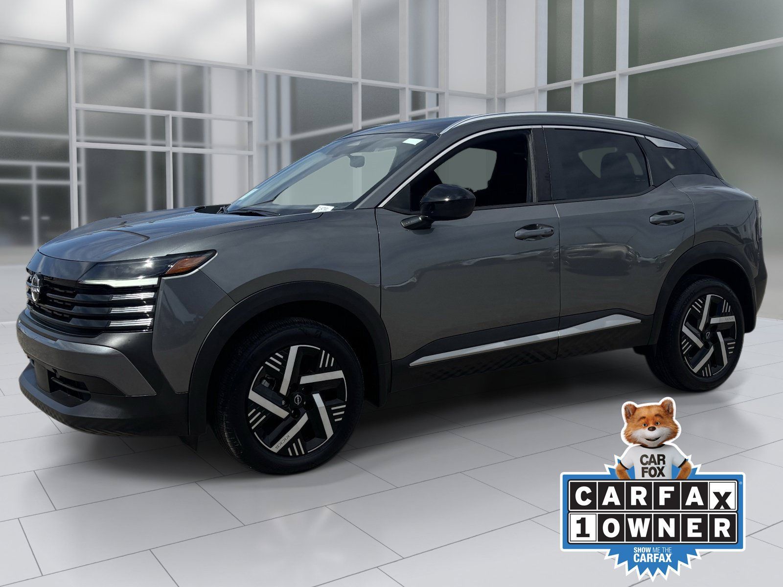 Used 2026 Nissan Kicks SV FWD image 2