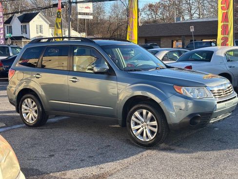 Used 2010 Subaru Forester 2.5X Premium w/ Popular Equipment Group 1A image 2