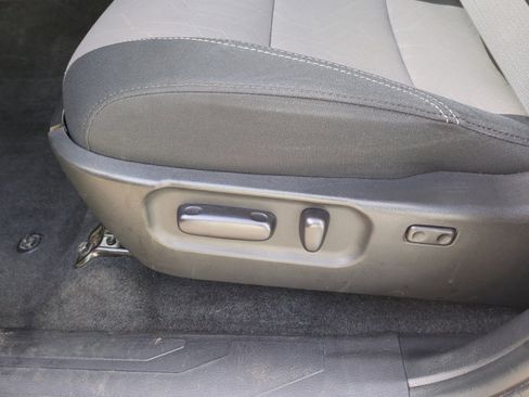 Used 2023 Toyota Tacoma TRD Off-Road image 14