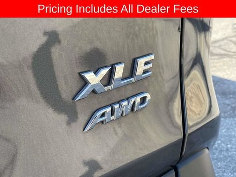 Used 2025 Toyota RAV4 XLE AWD/4WD image 12
