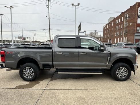 Used 2023 Ford F250 Lariat w/ FX4 Off-Road Package image 6