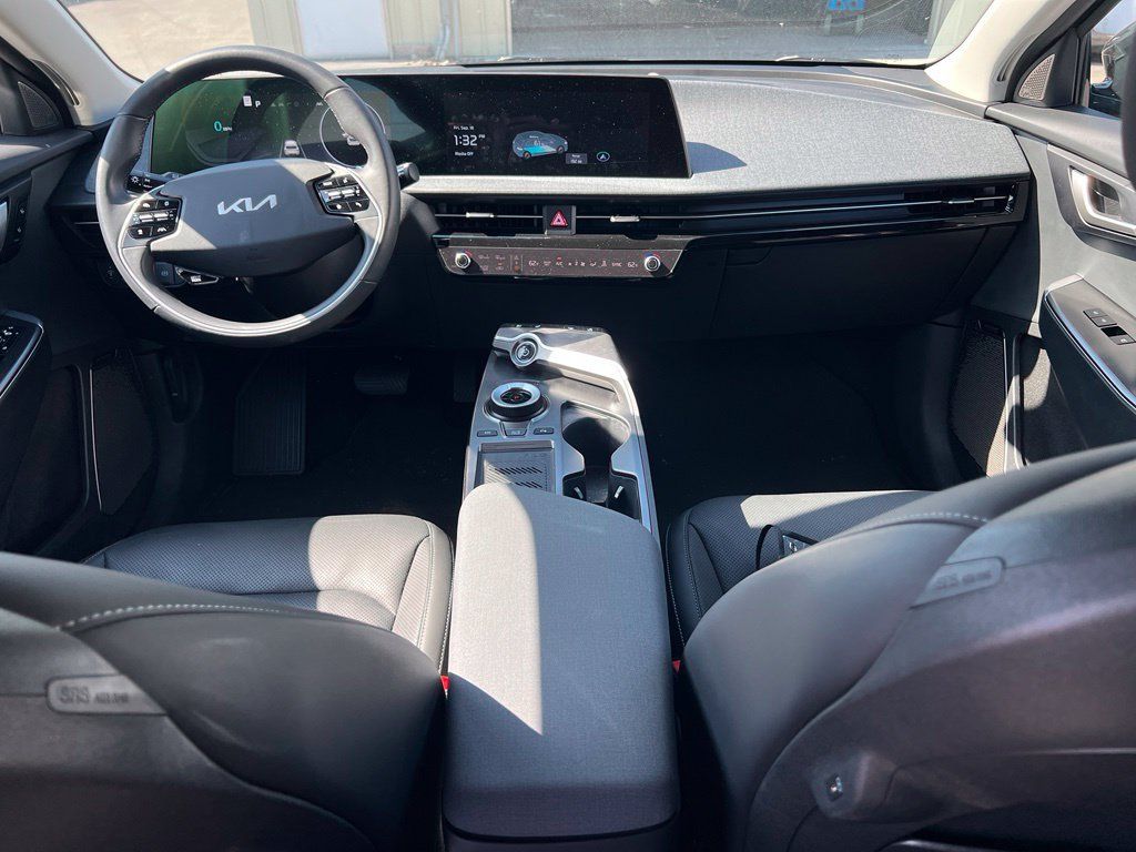 Used 2024 Kia EV6 Wind RWD image 12