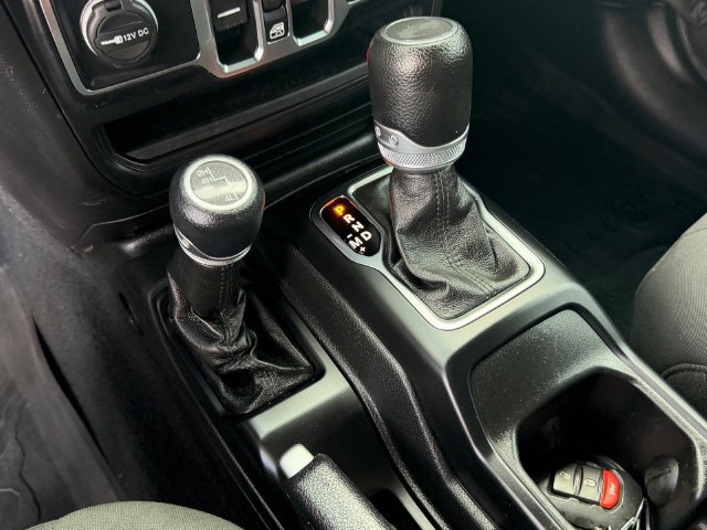 Used 2022 Jeep Wrangler Unlimited Sport AWD/4WD image 15