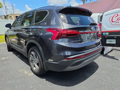 Used 2021 Hyundai Santa Fe SE FWD image 11