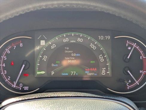 Used 2023 Toyota RAV4 XLE Premium image 11