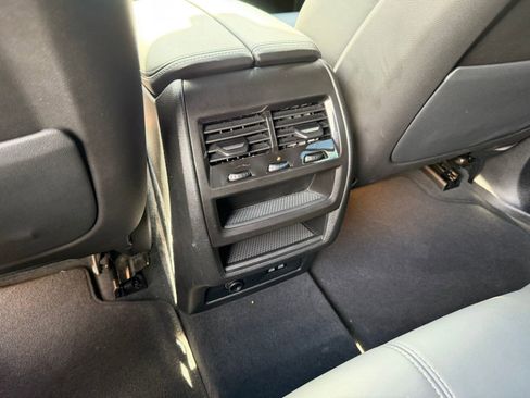 Used 2024 BMW X5 xDrive40i w/ Premium Package AWD/4WD image 23