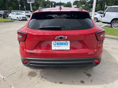 New 2026 Chevrolet Trax RS w/ Driver Confidence Package FWD image 5