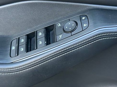 Certified 2022 Nissan Rogue SV w/ SV Premium Package image 24