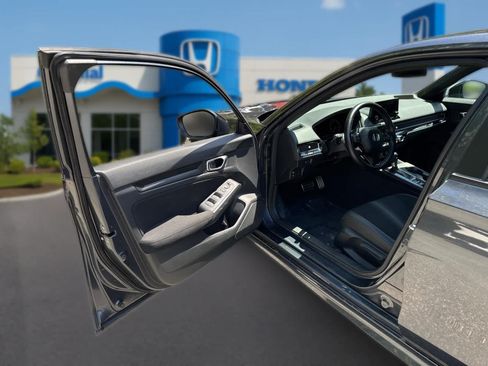 Used 2023 Honda Civic Sport image 12