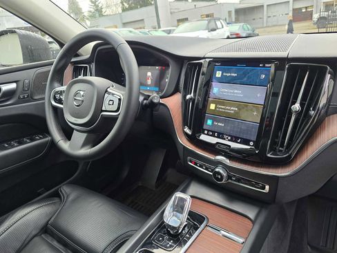 Certified 2023 Volvo XC60 T8 Ultimate w/ Climate Package image 12