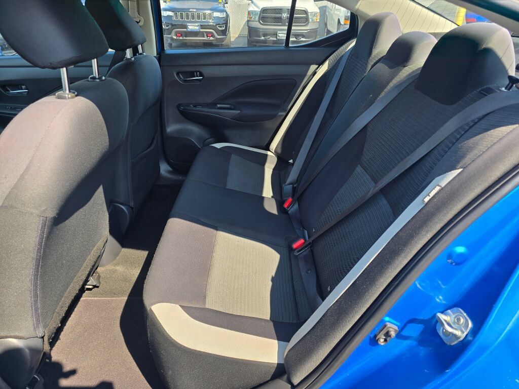 Used 2021 Nissan Versa SV FWD image 16