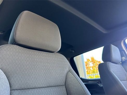 Used 2025 Chevrolet Silverado 1500 LT image 16