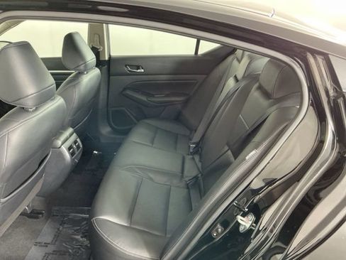 Used 2019 Nissan Altima 2.5 Platinum AWD/4WD image 25