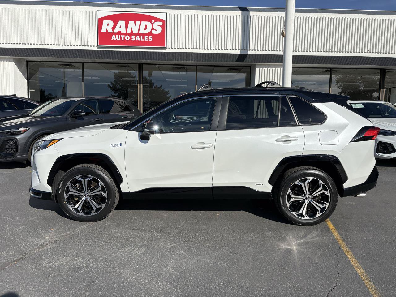 Used 2023 Toyota RAV4 XSE w/ Weather Package AWD/4WD image 16