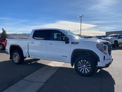 Used 2022 GMC Sierra 1500 AT4 w/ AT4 Preferred Package image 22