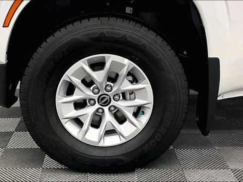 New 2026 Nissan Frontier S w/ Tow Package AWD/4WD image 12