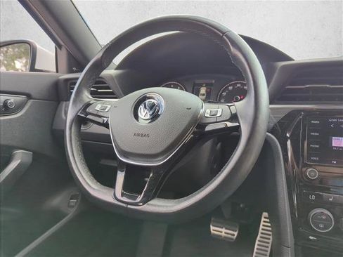 Used 2022 Volkswagen Passat 2.0T R-Line image 29