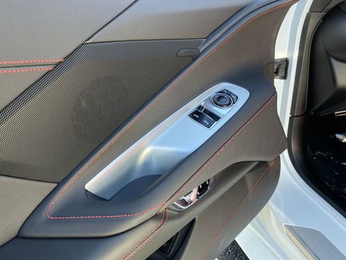 Used 2025 Chevrolet Corvette Stingray Coupe w/ 1LT image 15