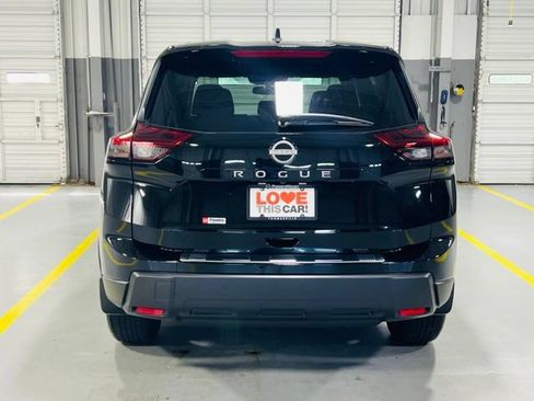 New 2026 Nissan Rogue SV FWD image 14
