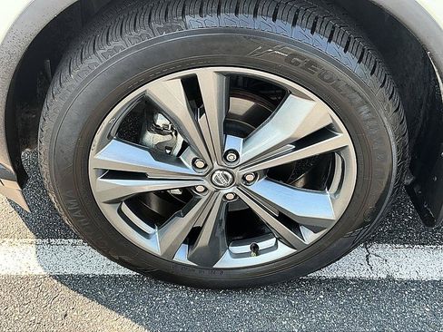 Certified 2019 Nissan Murano Platinum w/ Cargo Package FWD image 9
