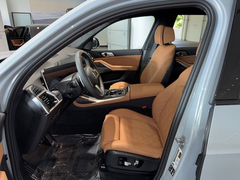 New 2026 BMW X7 xDrive40i w/ Executive Package AWD/4WD image 14