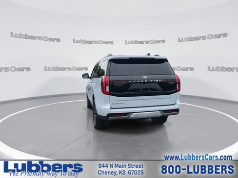 Used 2025 Ford Expedition Platinum AWD/4WD image 7