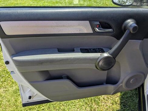 Used 2010 Honda CR-V LX image 12