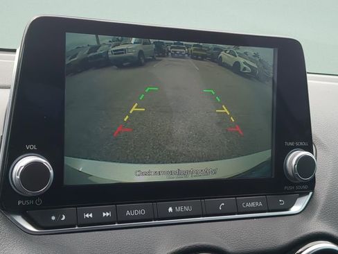 Certified 2024 Nissan Sentra SR FWD image 19