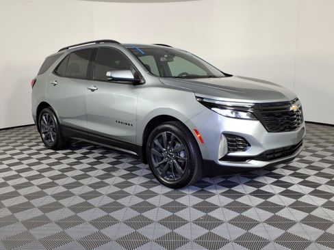 Used 2024 Chevrolet Equinox RS FWD image 5