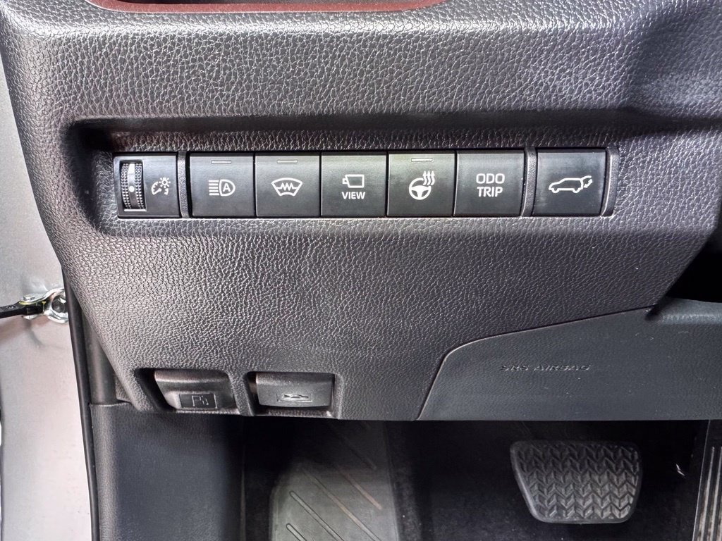 Certified 2025 Toyota RAV4 Limited w/ Advanced Technology Package AWD/4WD image 26