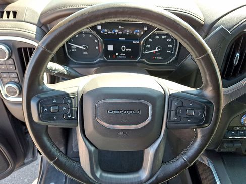 Used 2019 GMC Sierra 1500 Denali w/ Denali Ultimate Package AWD/4WD image 16