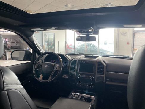 Used 2020 Ford Expedition XLT w/ Equipment Group 202A image 32