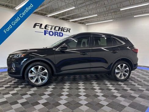 Certified 2023 Ford Escape Platinum AWD/4WD image 2