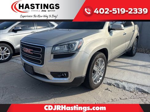 Used 2017 GMC Acadia Limited SLT AWD/4WD image 1
