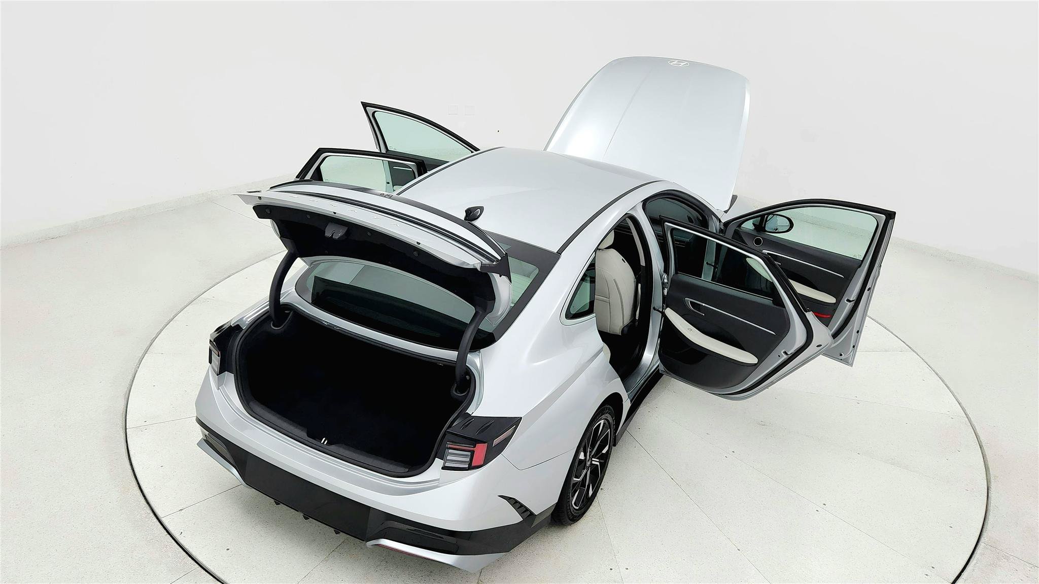 Used 2024 Hyundai Sonata SEL FWD image 23