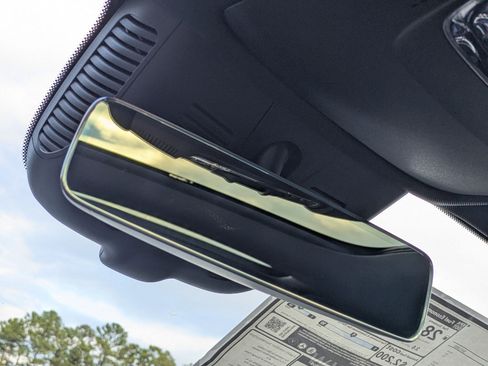 New 2026 Mercedes-Benz GLB 250 image 28