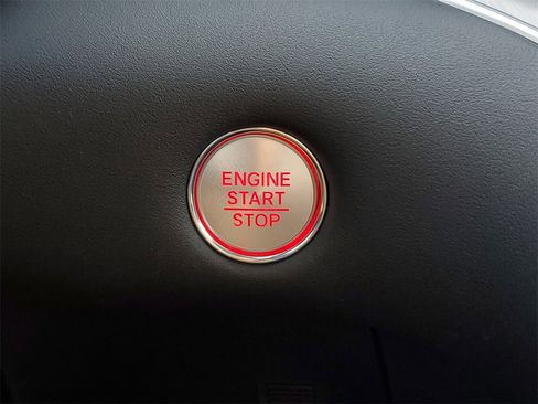 Certified 2025 Acura TLX w/ Technology Package image 28