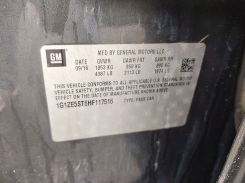 Used 2017 Chevrolet Malibu LT image 31