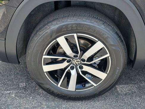 Used 2023 Volkswagen Atlas SE FWD image 6