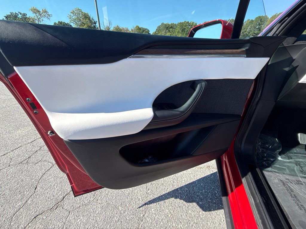 Used 2022 Tesla Model X AWD/4WD image 25