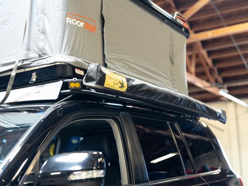 Used 2019 Toyota Land Cruiser image 32