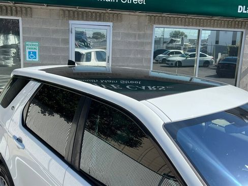 Used 2020 Land Rover Discovery Sport image 10